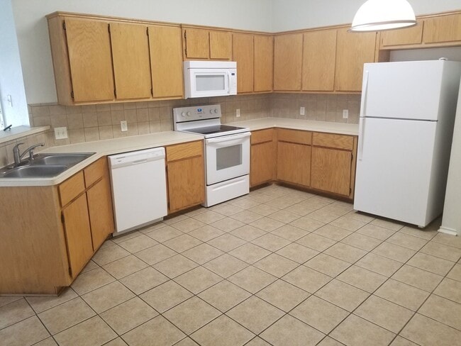 Building Photo - 312 Jeff Gordon Dr