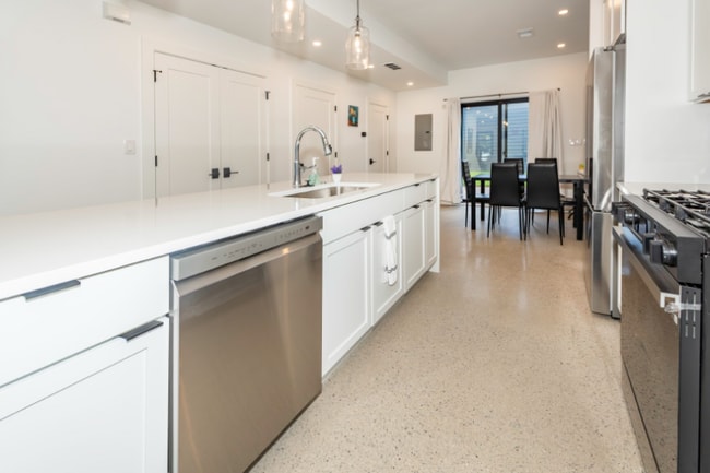 Building Photo - 7540 Churchill St