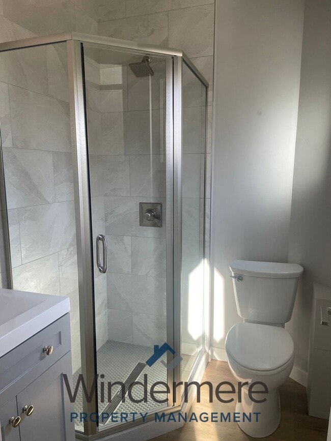 Building Photo - McAul212