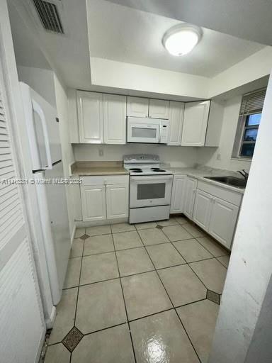 Foto del edificio - 1350 NE 119th St