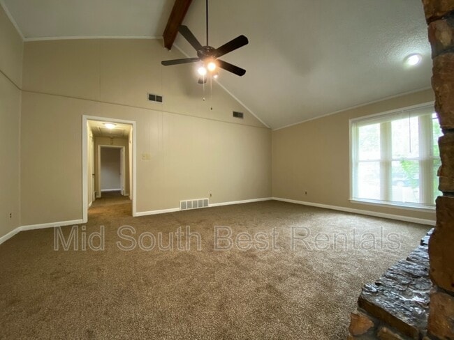 Building Photo - 7181 Tulip Trail Dr