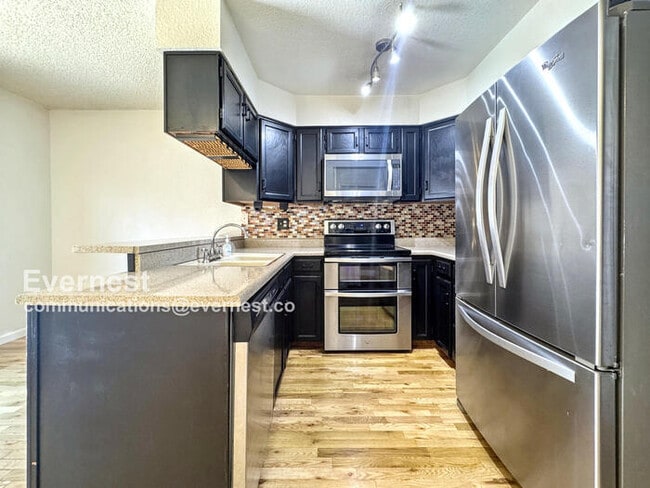 Building Photo - 12074 E Ford Cir