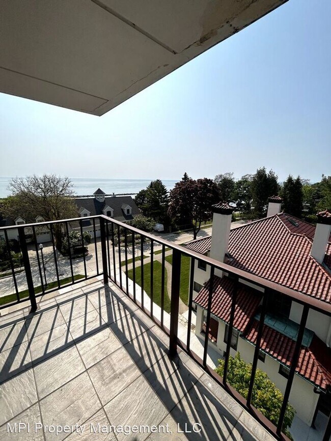 Foto del edificio - 2 br, 2 bath House - 111 11TH ST  UNIT 5AS