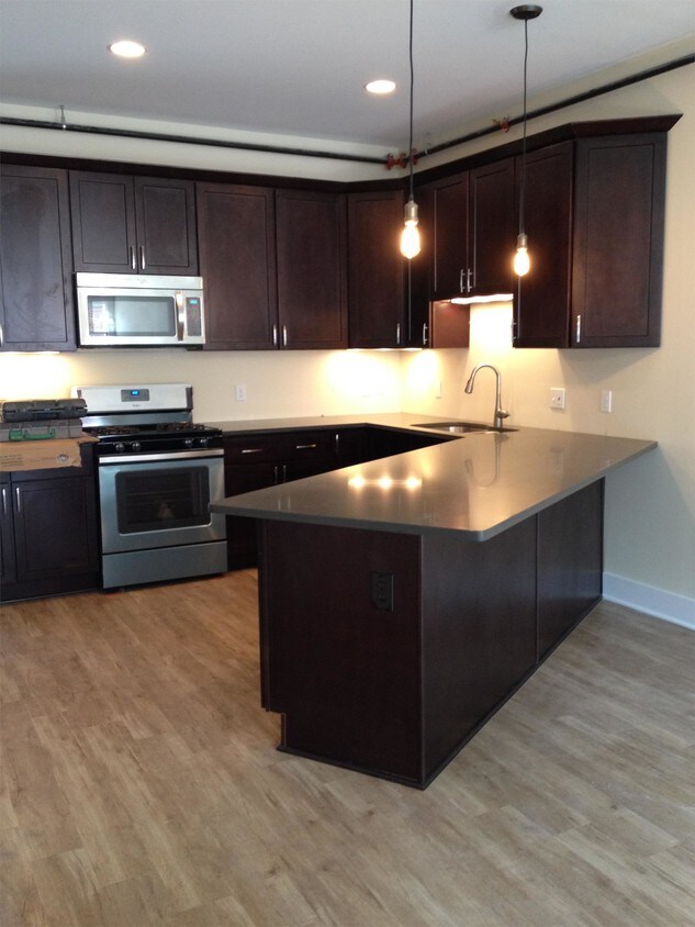 Foto principal - 118 44th St