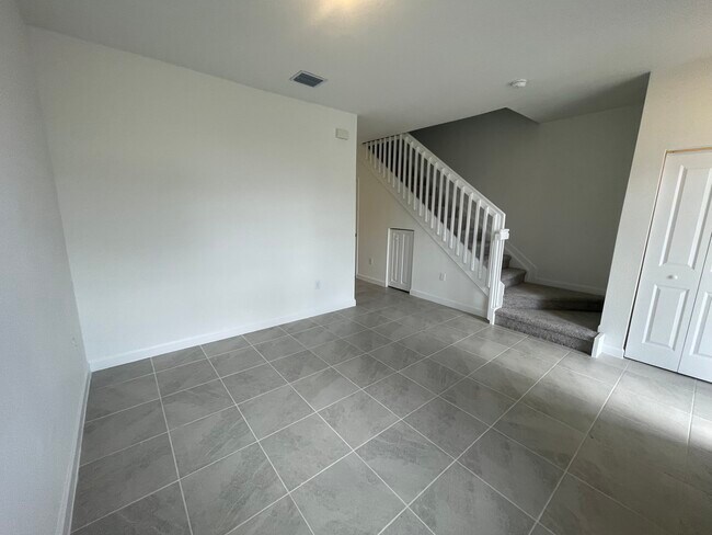 Foto del edificio - 2811 SE 17th Ave