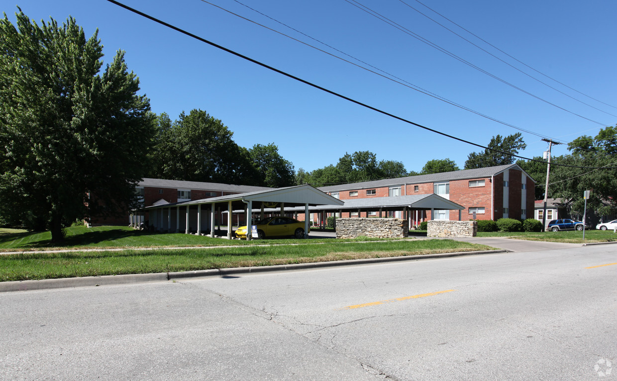 Primary Photo - Creekside Apartments