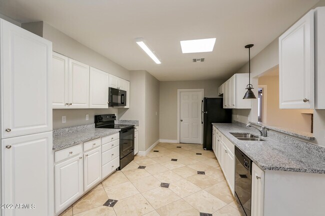 Foto del edificio - 18205 North 25th Pl