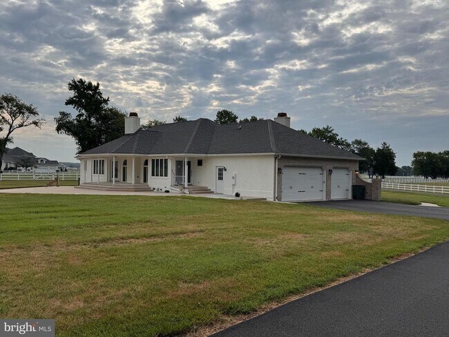 Building Photo - 3223 Halltown Rd
