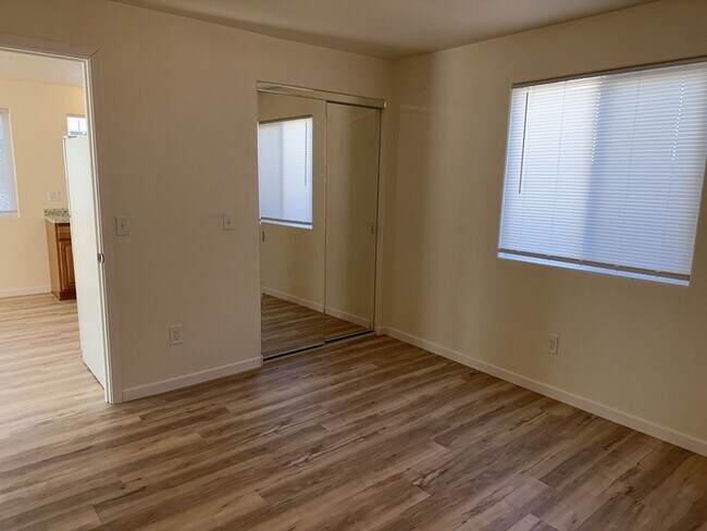 Foto del edificio - 745 Ireland - DNT$ [PRM: Brittany]