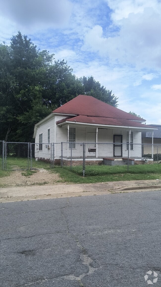 Building Photo - 707 S Tennessee St