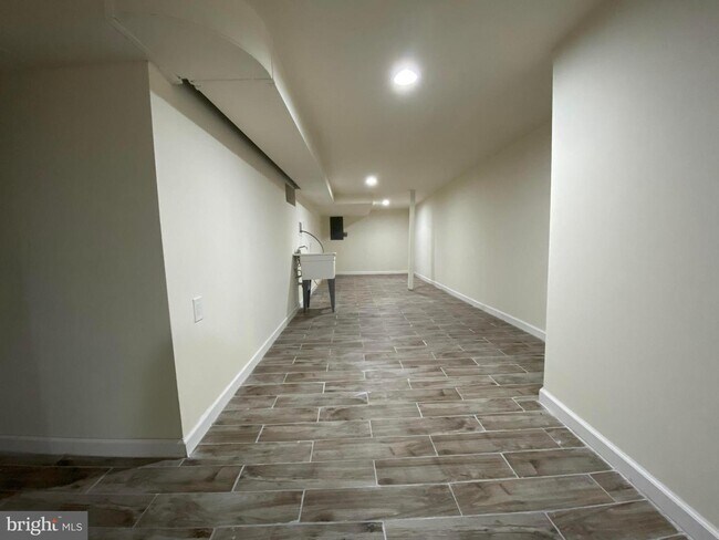 Foto del edificio - 2263 N Woodstock St