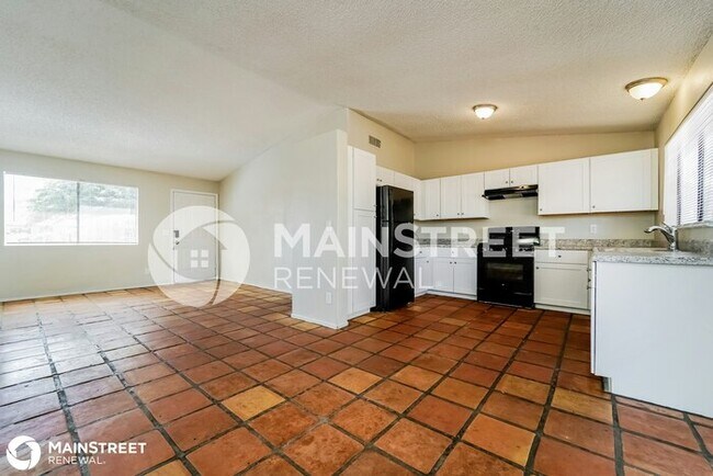 Building Photo - 1766 W Sauvignon Dr, Tucson, AZ 85746