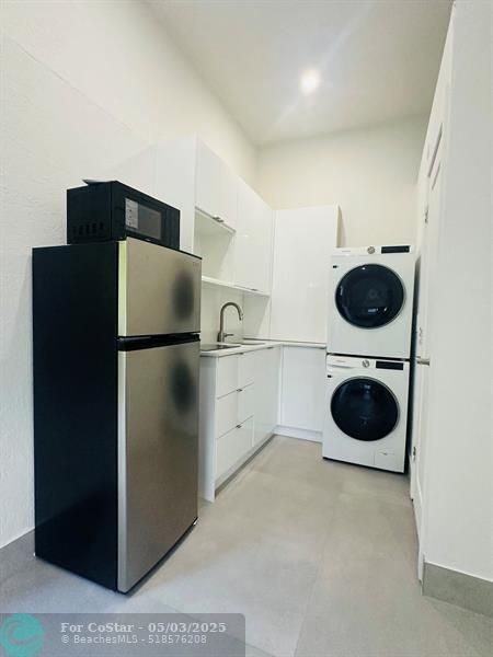 Foto del edificio - 2733 SW 15th St