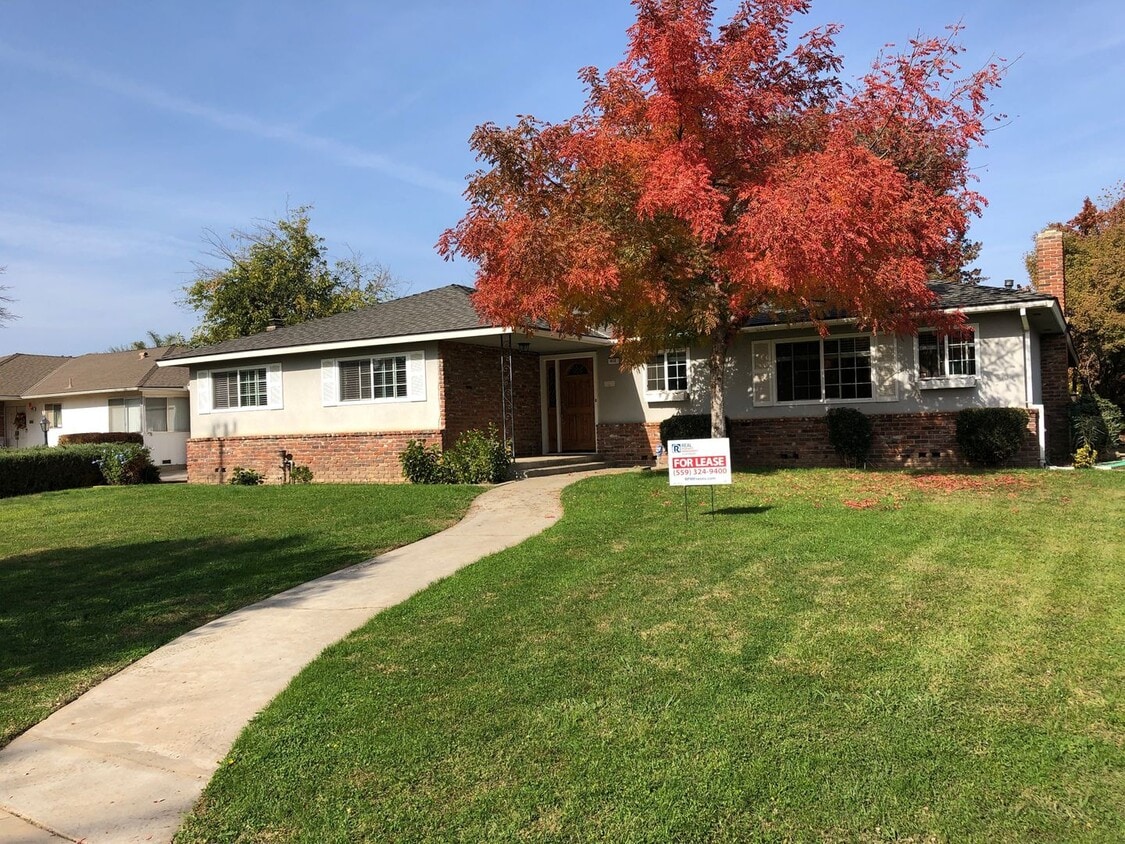 2,275 Bullard & Maroa 3 Bedroom Home W.... House Rental in Fresno