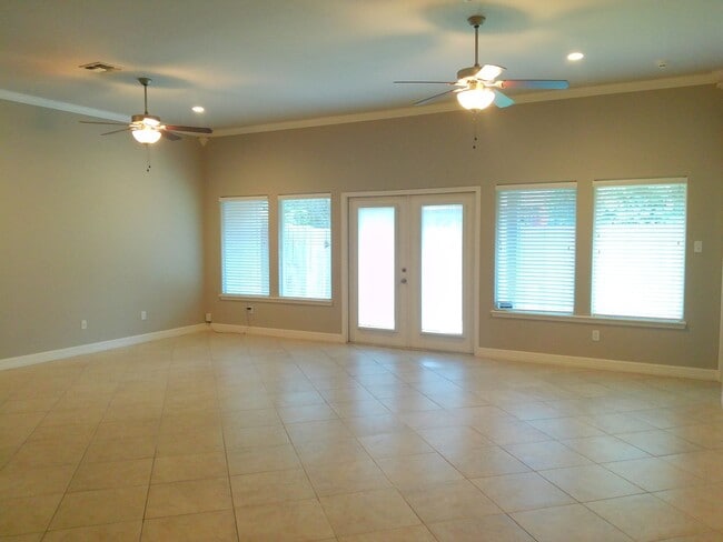Building Photo - 4750 Grand Junction Drive
