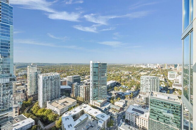 Foto del edificio - 360 Nueces St