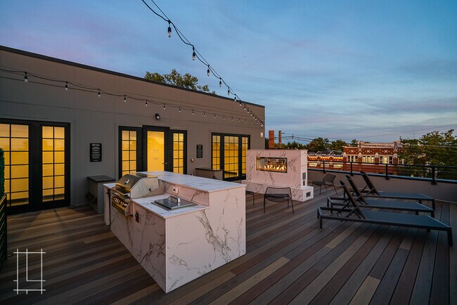 Foto del edificio - EJ Thomas Apartments