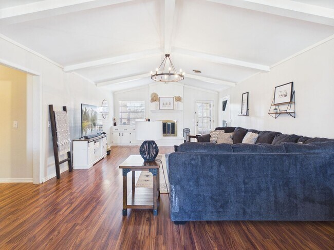 Foto del edificio - 7727 Cervin Dr