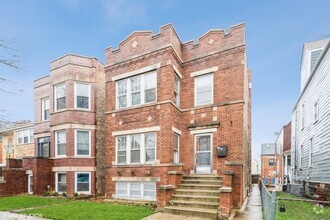 Building Photo - 3535 W School St
