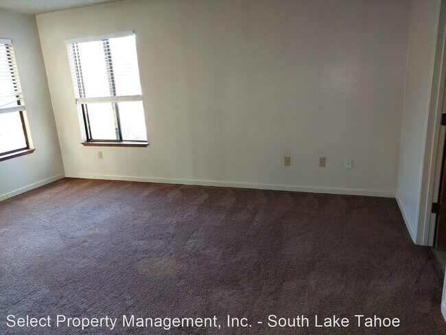 Building Photo - 4 br, 2 bath House - 736 Lassen Dr