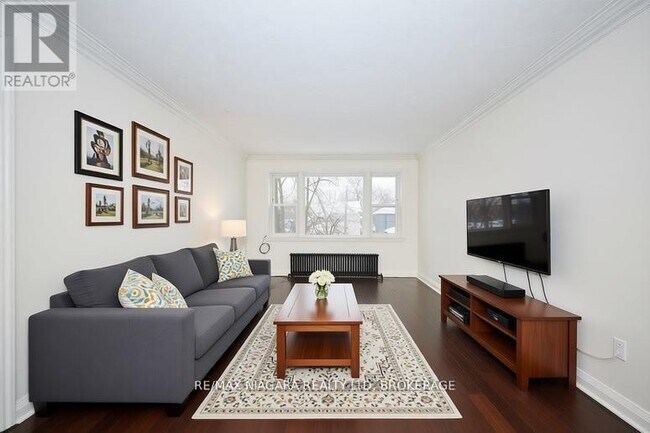 Photo du bâtiment - 81 Maple St