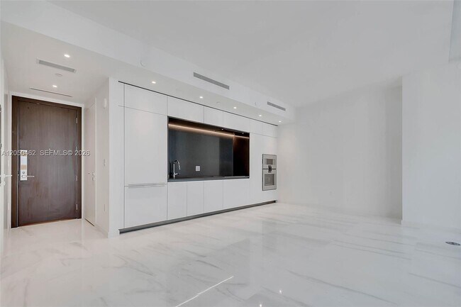 Foto del edificio - 300 Biscayne Blvd Way