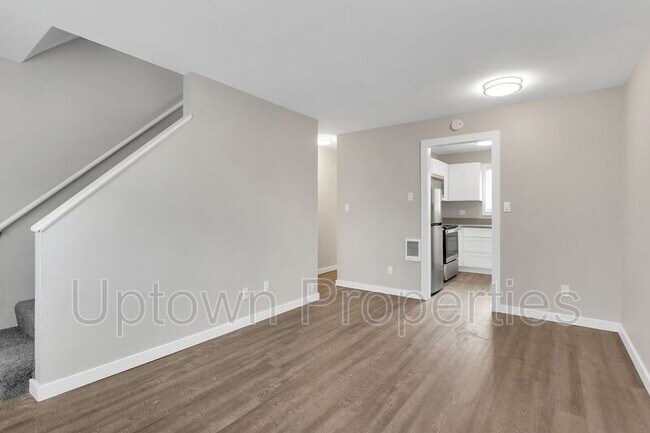 Foto del edificio - 8033 NE Flanders St