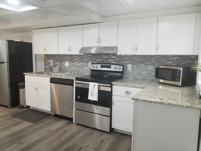Kitchen - 7908 Rosaryville Rd