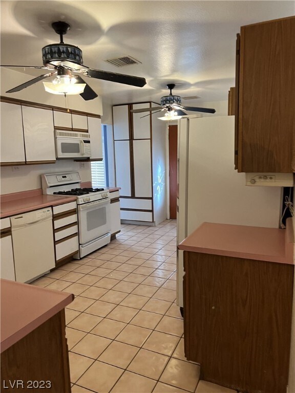 Foto del edificio - 4425 Hillcrest Ave