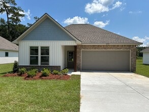 Building Photo - 41378 Rosewood Ln