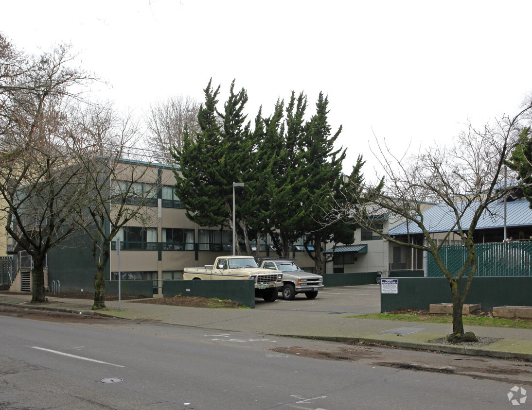 Building Photo - Northwest Tower