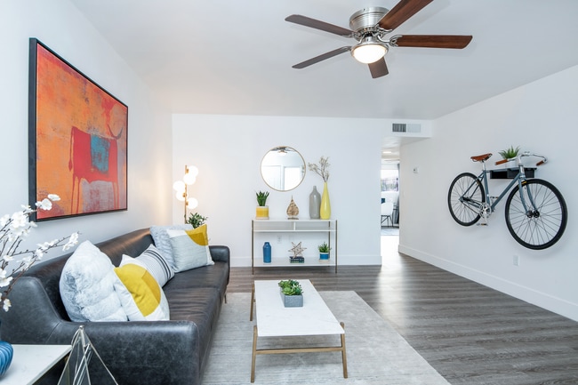 Pima 2bd Living4.jpg - Paragon on Pima