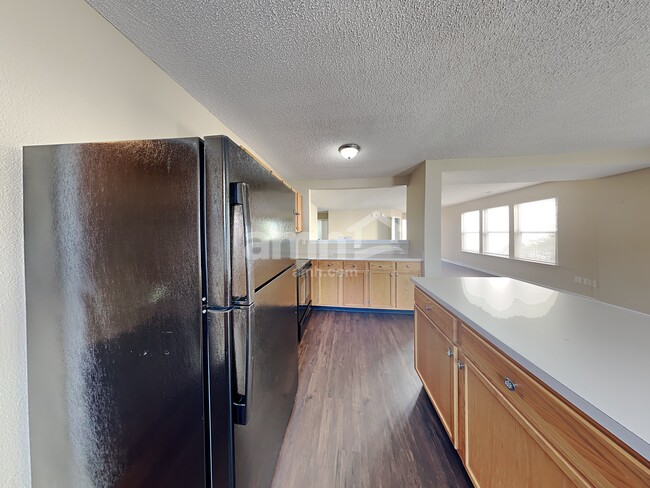 Foto del edificio - 9128 Stones Bluff Pl