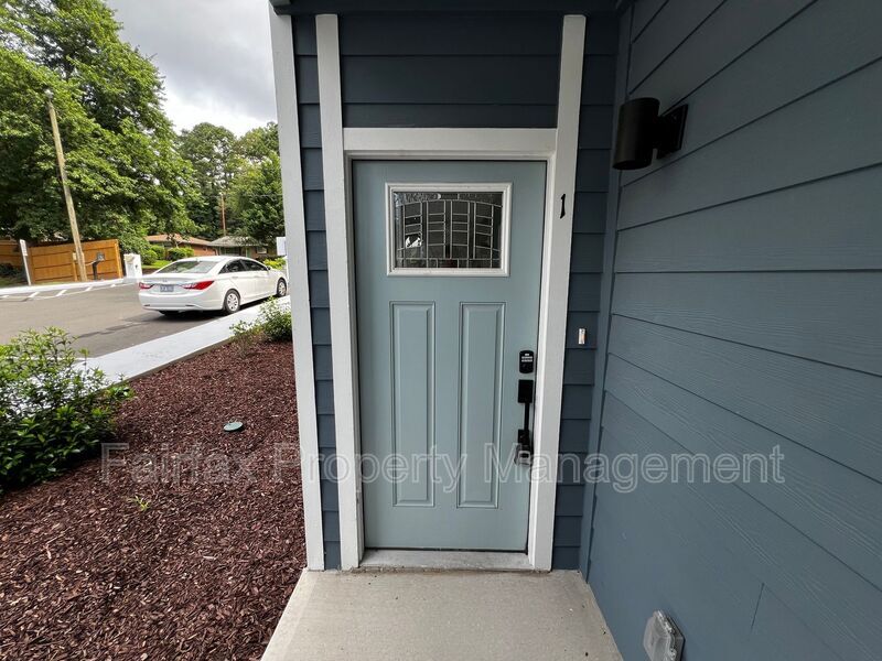 Foto principal - 1309 Hudson Ave