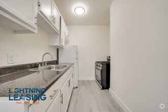 Building Photo - 1518 Wilton Pl