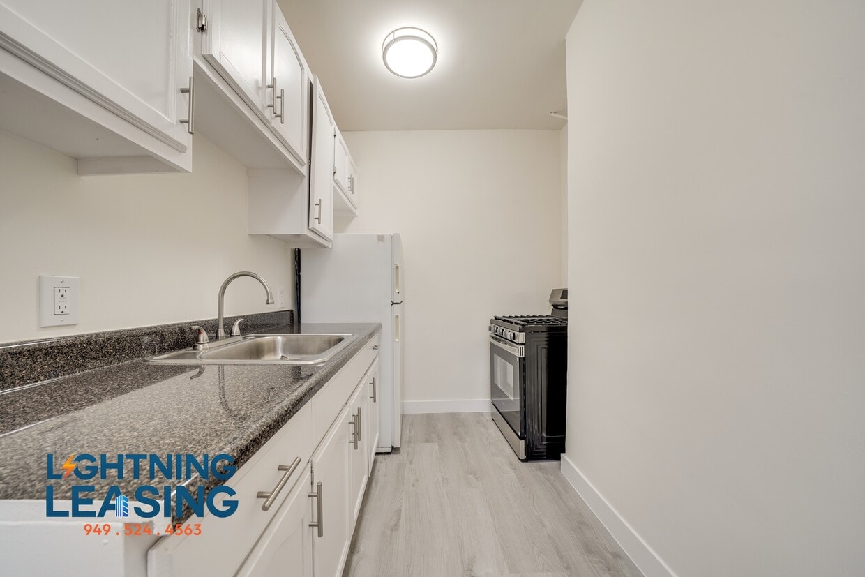 Primary Photo - 1518 Wilton Pl