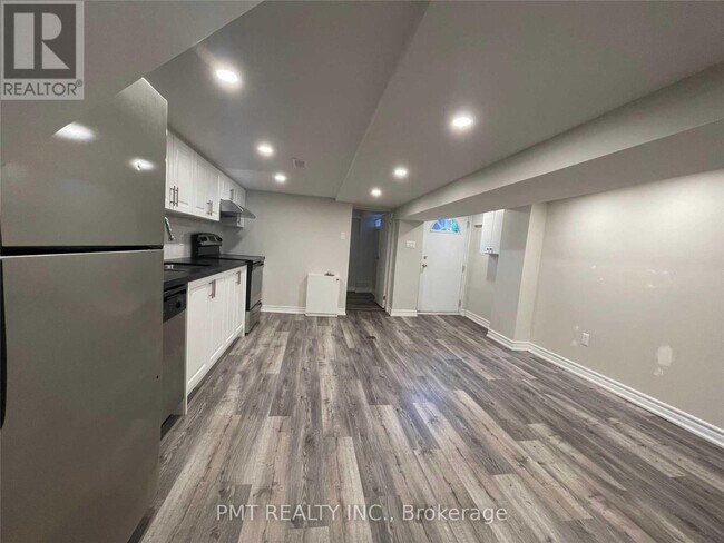 Photo du bâtiment - 449 Concord Ave