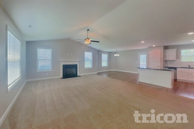 Foto del edificio - 85 Arrow Ln
