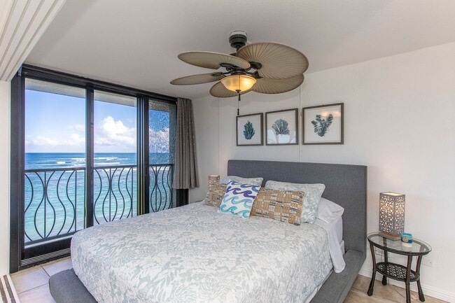 Building Photo - SUNSET SHORES, WAIALUA BEACHFRONT.