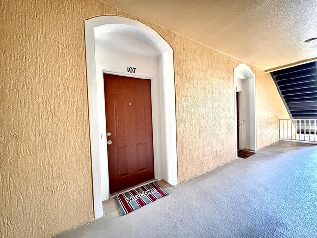 Foto del edificio - 6214 Stevenson Dr