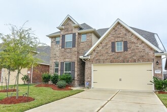 Building Photo - 20215 Stonebridge Terrace Dr