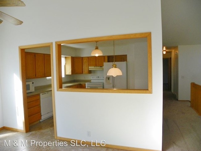 Building Photo - 2228 E Glacier View Dr