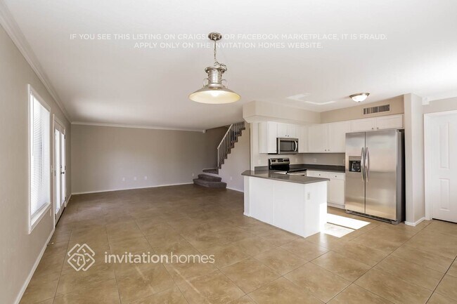 Building Photo - 6975 W Cactus Wren Dr