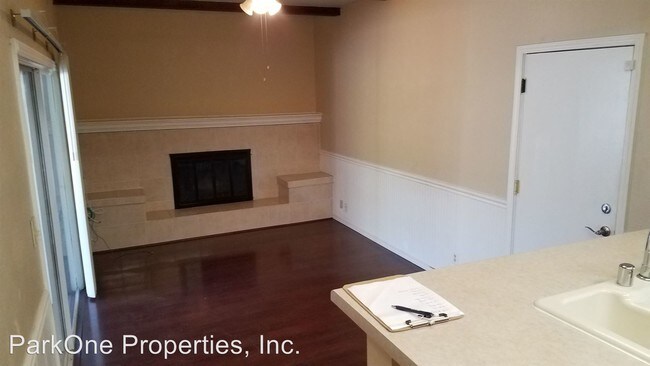 Building Photo - 4 br, 2 bath House - 2380 Saint George Dr.