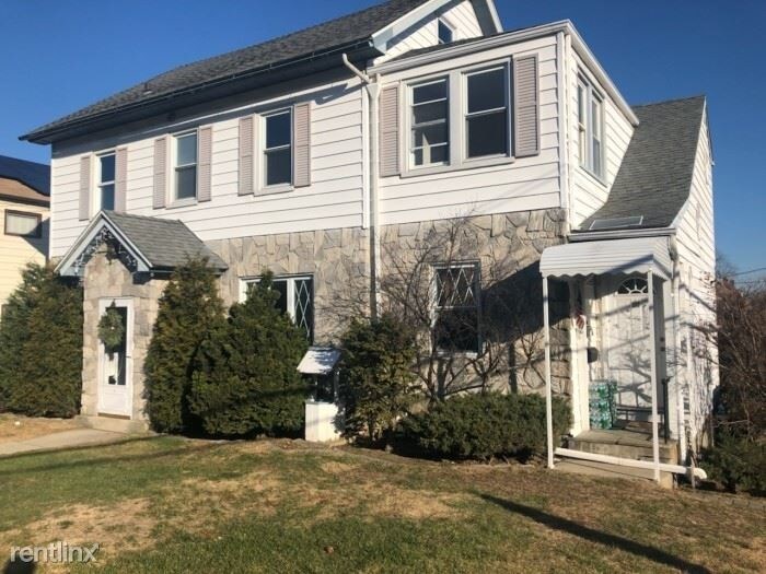 Primary Photo - 151 Fairview Ave