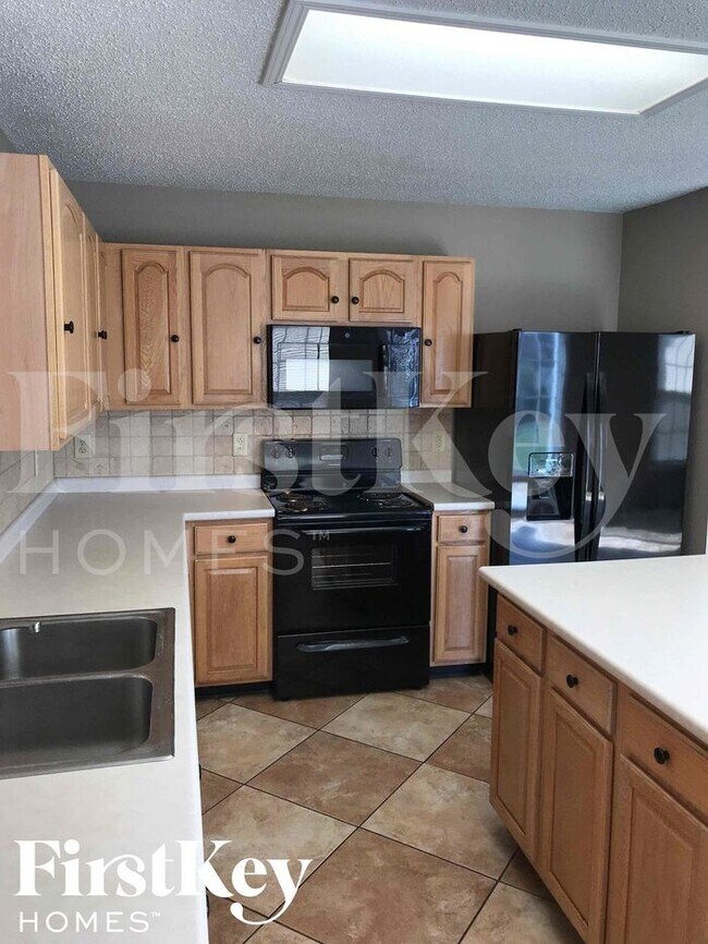 Building Photo - 1263 Clove Court