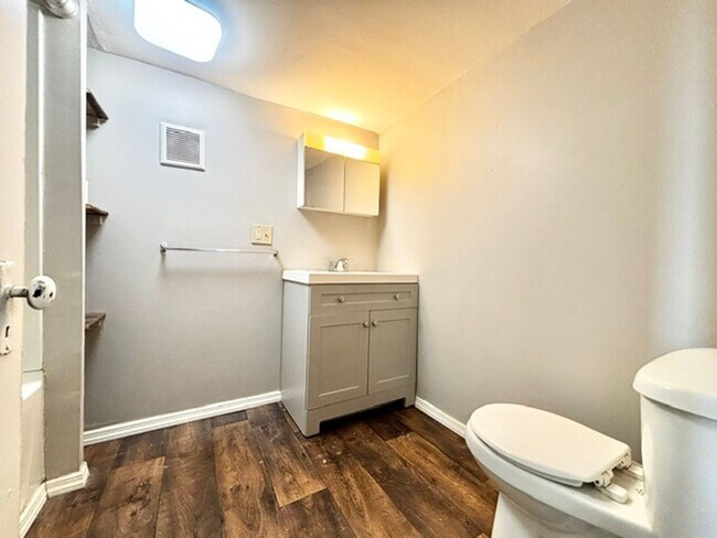 Building Photo - 512 Sewickley Ave