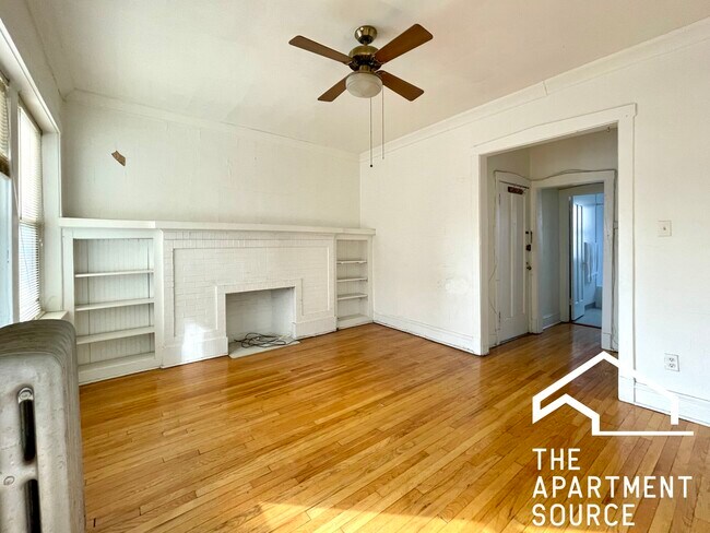 Building Photo - 2942 W Schubert Ave