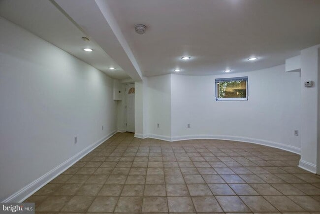 Building Photo - 2151 Florida Ave NW
