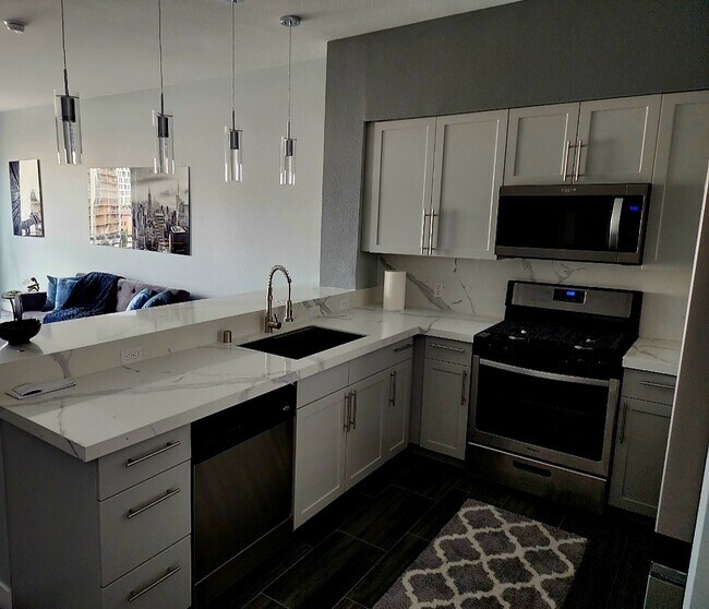Foto del edificio - 445 Island Ave
